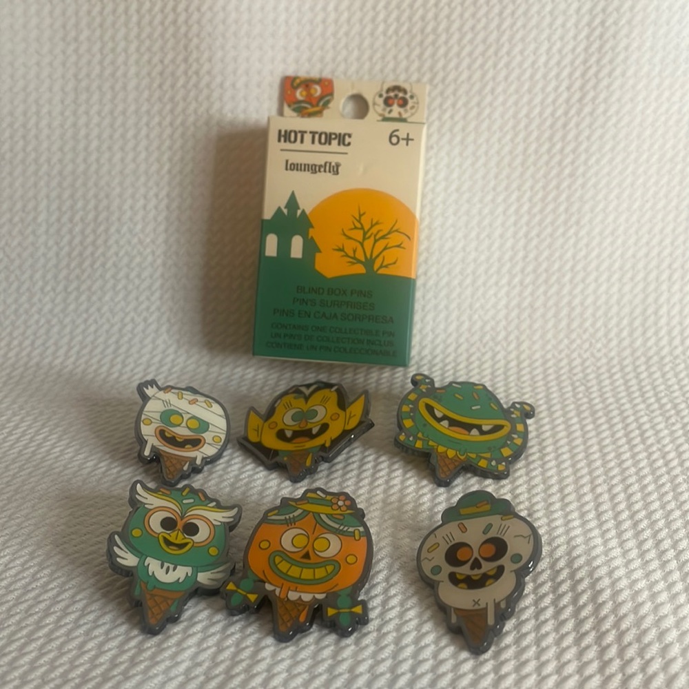 LoungeFly blind box Halloween pins full set